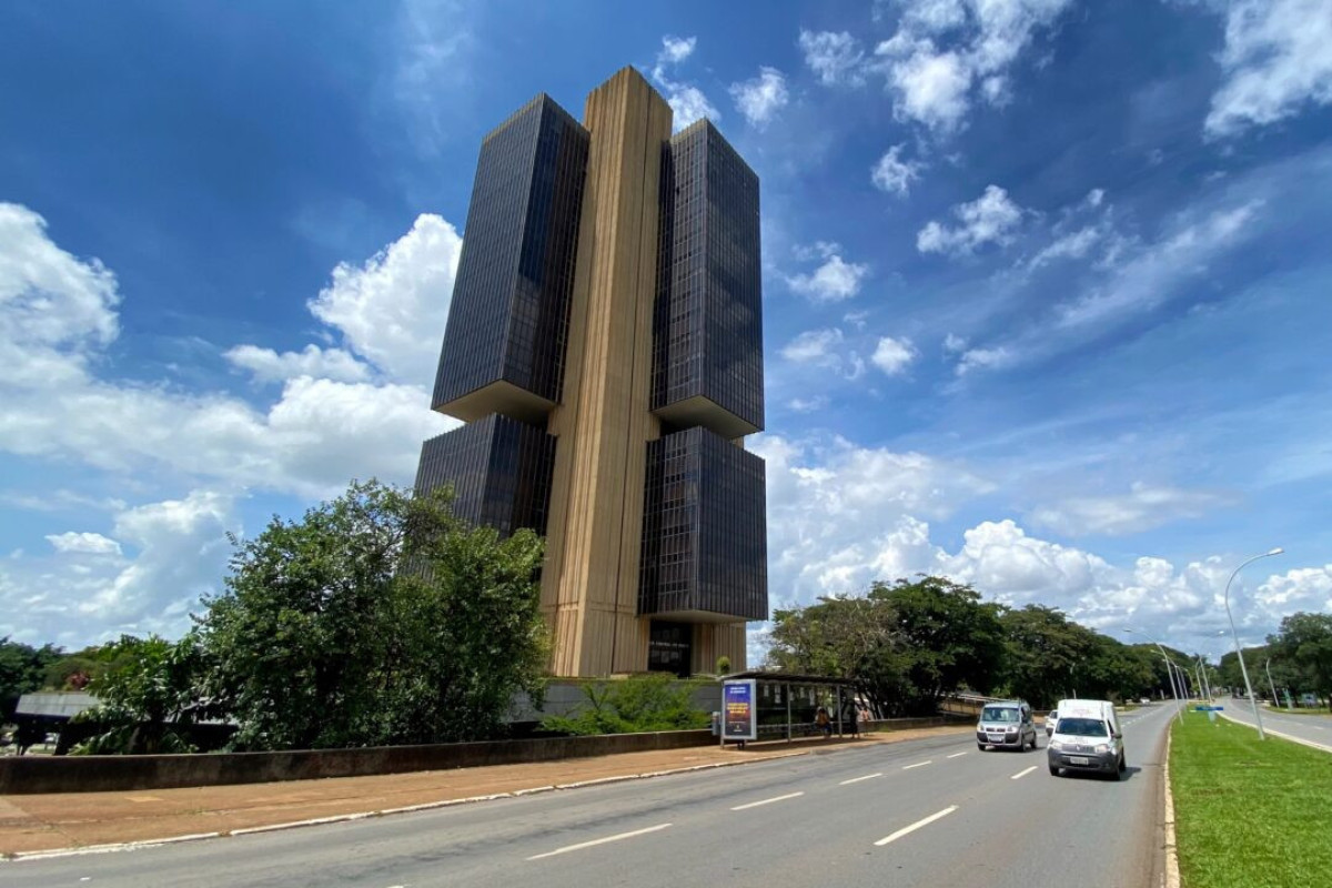 Vorcaro fez pagamentos de até R$ 760 mil a chefe de supervisão do BC, diz PF