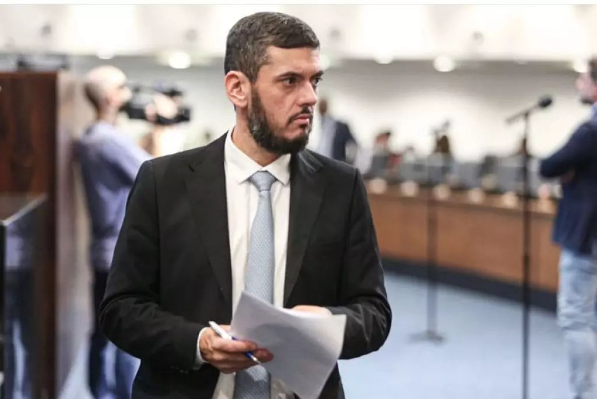 Rodrigo Bacellar, presidente da Alerj, é preso pela PF por suspeita de ter avisado a TH Joias sobre prisão iminente em setembro