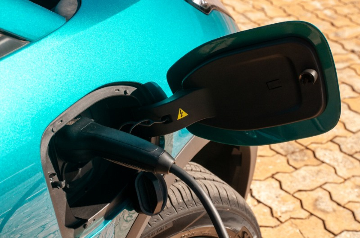 Levantamento aponta que busca por carros elétricos cresce 48% em 2026