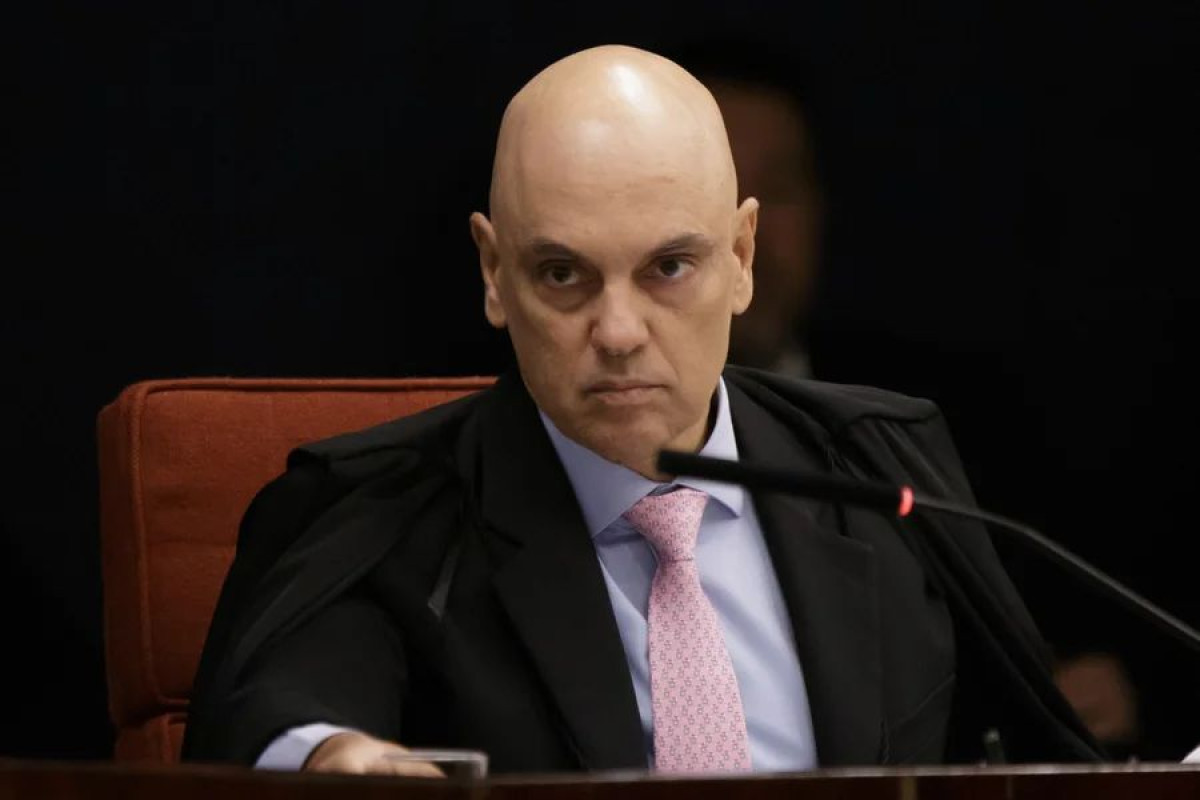 “Quero que Moraes me intime”, diz Eduardo Bolsonaro após medida no STF