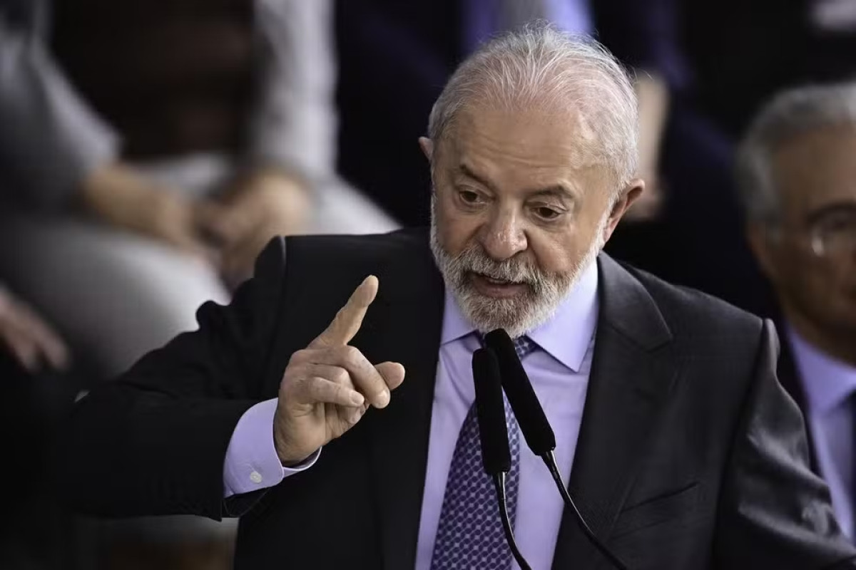 Lula critica benefício da tornozeleira a homens que agridem mulheres: 'Se até um presidente tentou tirar'