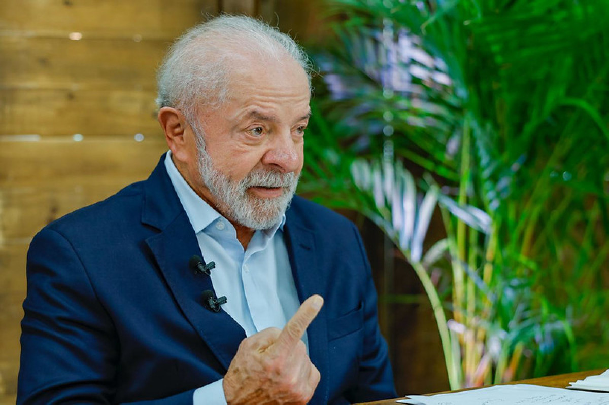 Lula reúne ministros para discutir bets e taxa das blusinhas