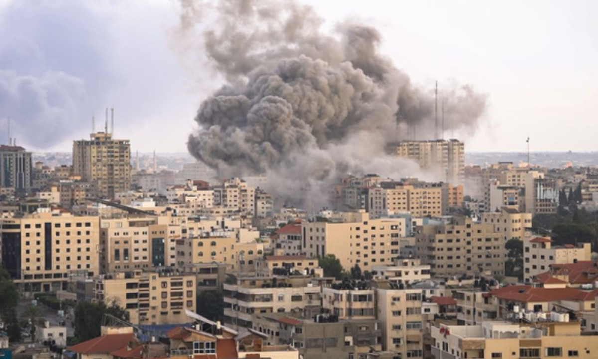 Ataques israelenses deixam mortos em Gaza e na Cisjordânia