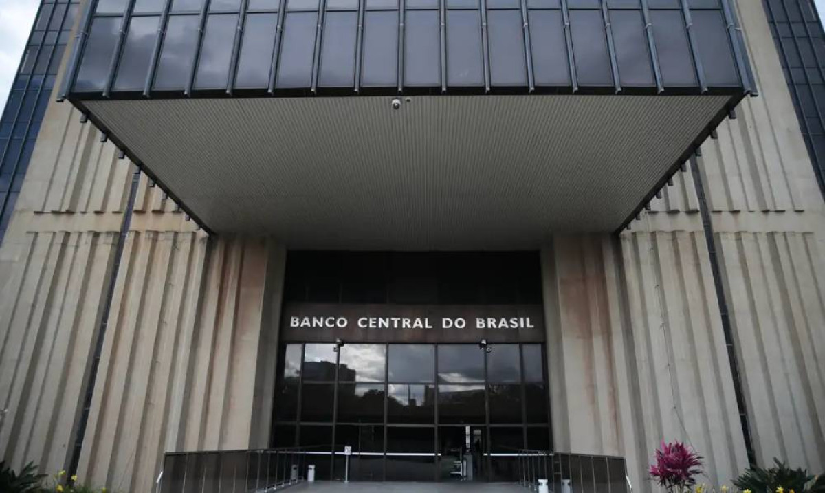 Senado pauta PEC da autonomia financeira do Banco Central