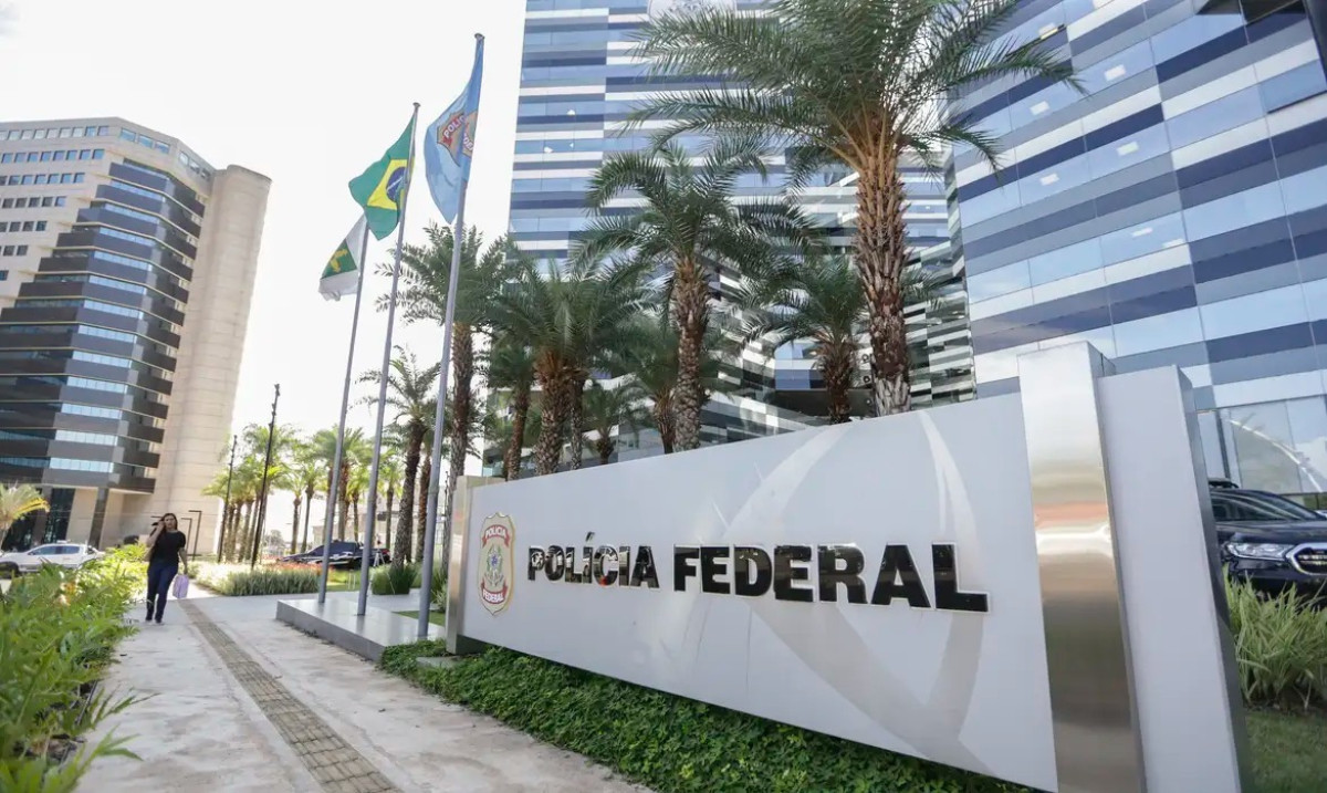 Alvo de sanções dos EUA por elo com o PCC é presa pela PF; empresário está foragido