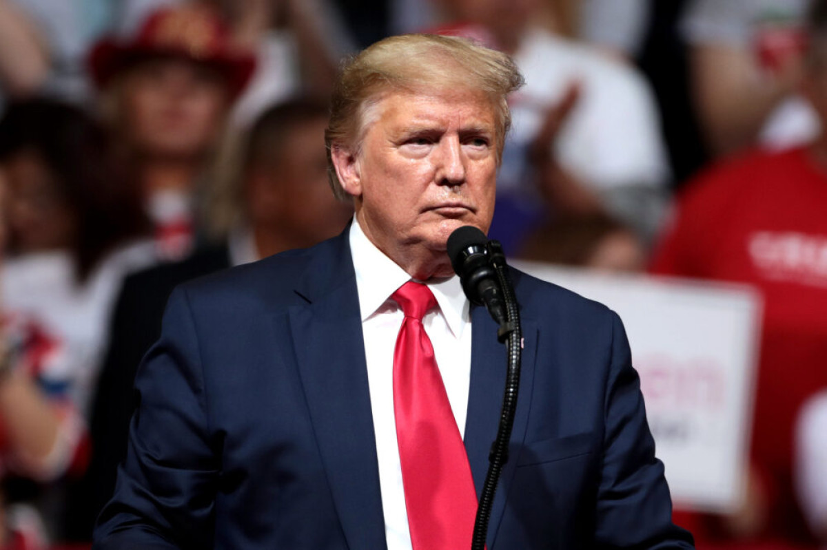 Tarifas de Trump e IA ampliam volatilidade em Wall Street em 2025