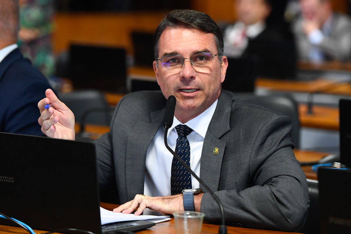 Flávio apresentará plano de segurança para recuperar apoio eleitoralFlávio apresentará plano de segurança para recuperar apoio eleitoral