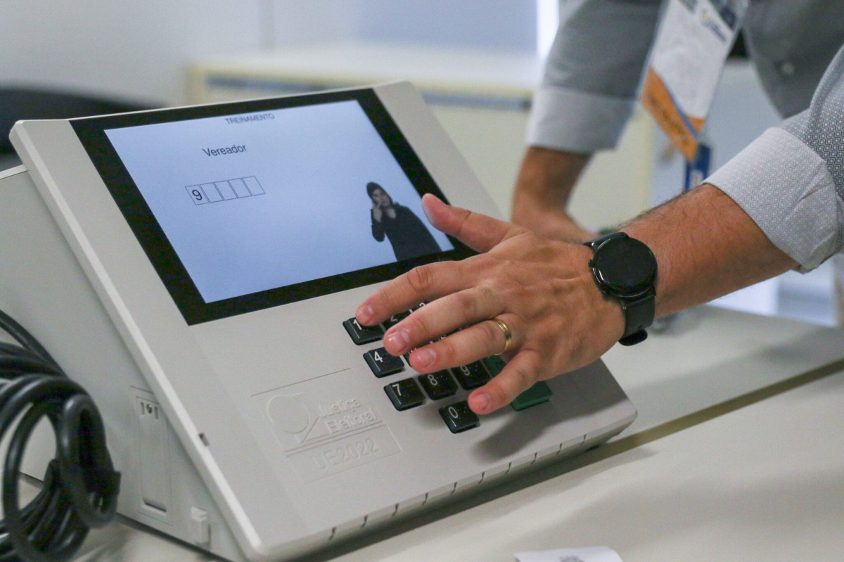 Datafolha: metade dos brasileiros vê risco de interferência estrangeira nas eleições
