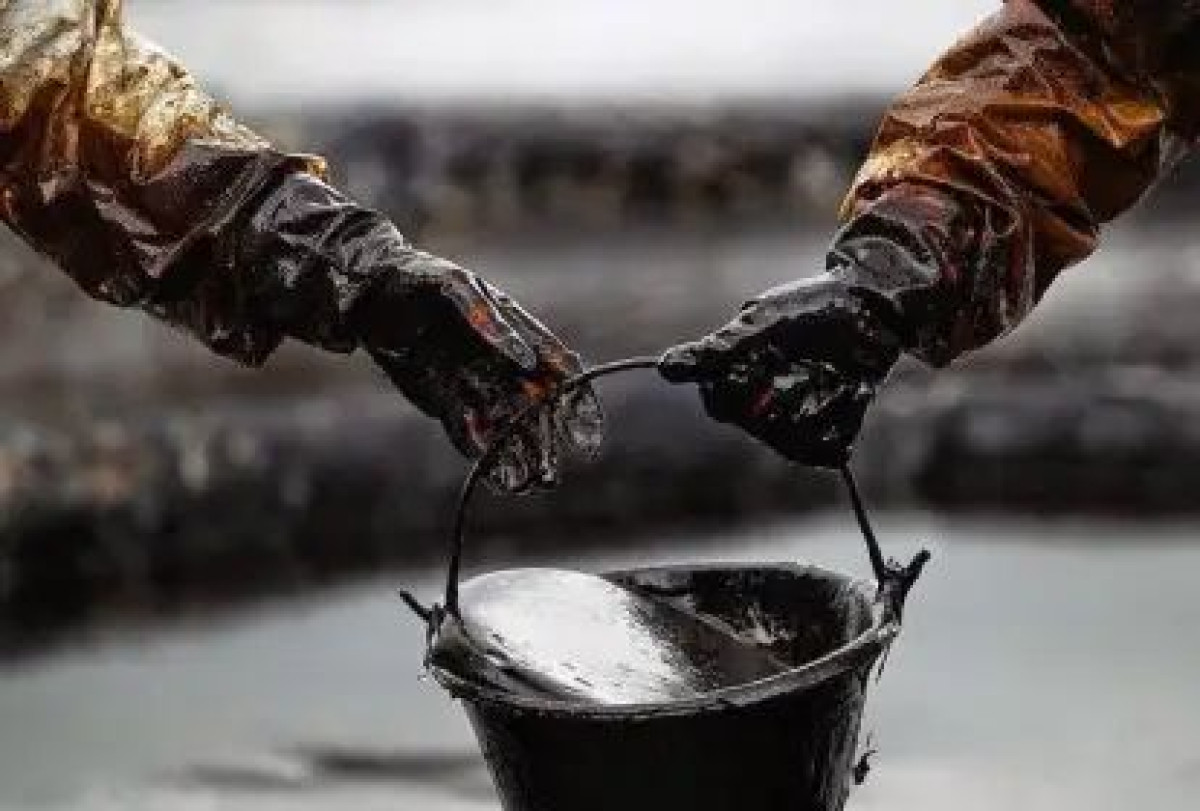 Ataques dos EUA ao Irã fazem preço do petróleo disparar