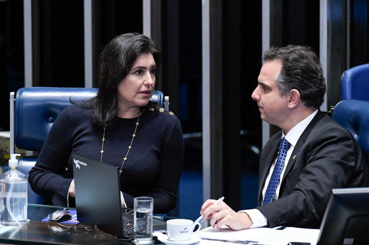 PSB amplia espaço no campo progressista e atrai aliados de Lula