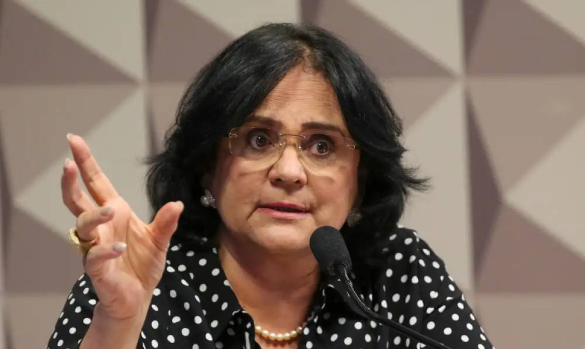 Damares agenda encontro com Moraes sobre presos do 8/1
