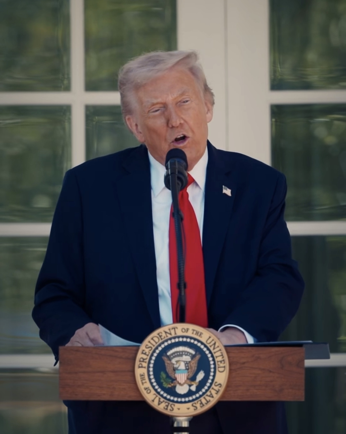 Trump "está interessado" em reunião com Lula, diz autoridade da Casa Branca