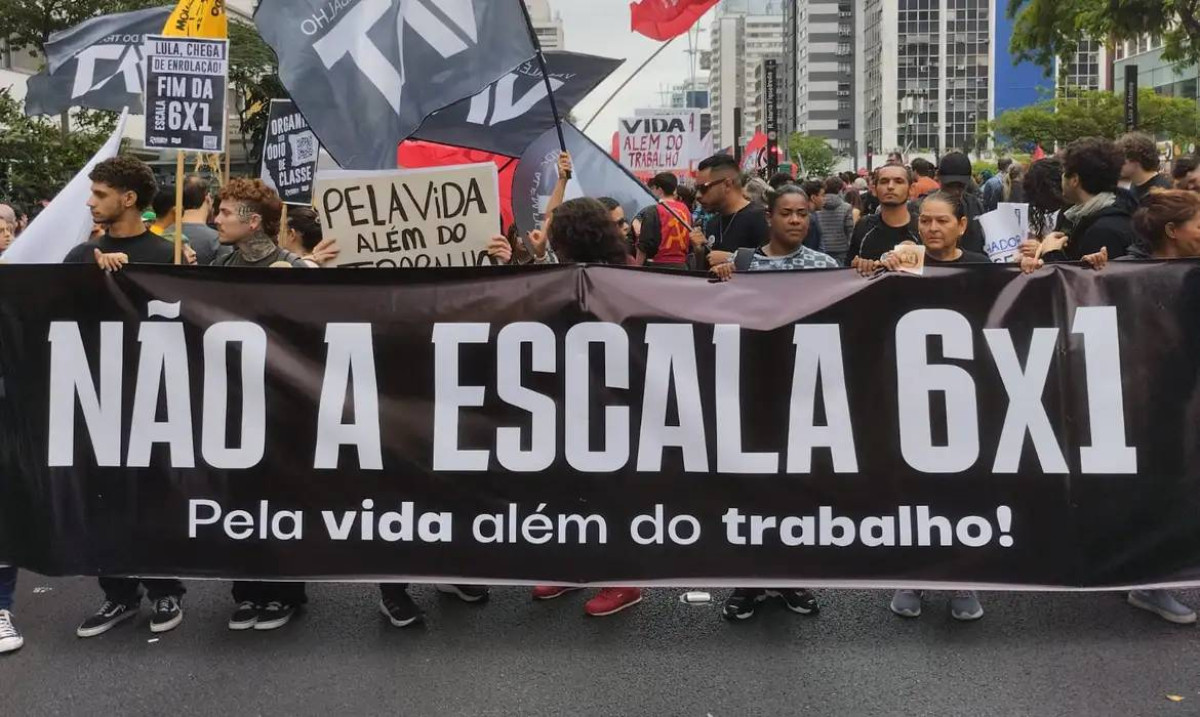 PEC da jornada 6×1 avança na Câmara após aprovação na CCJ