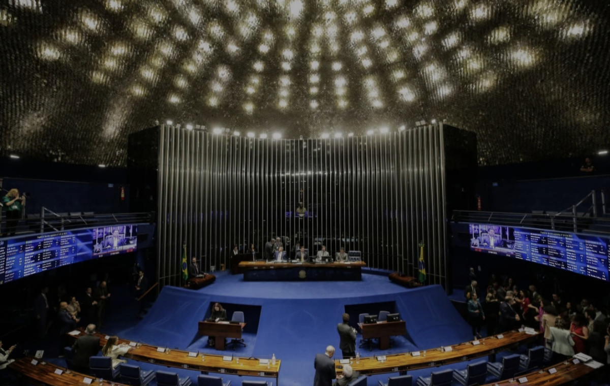 Senado paga R$ 173,6 mil por mês a assessores de “comissões fantasmas”