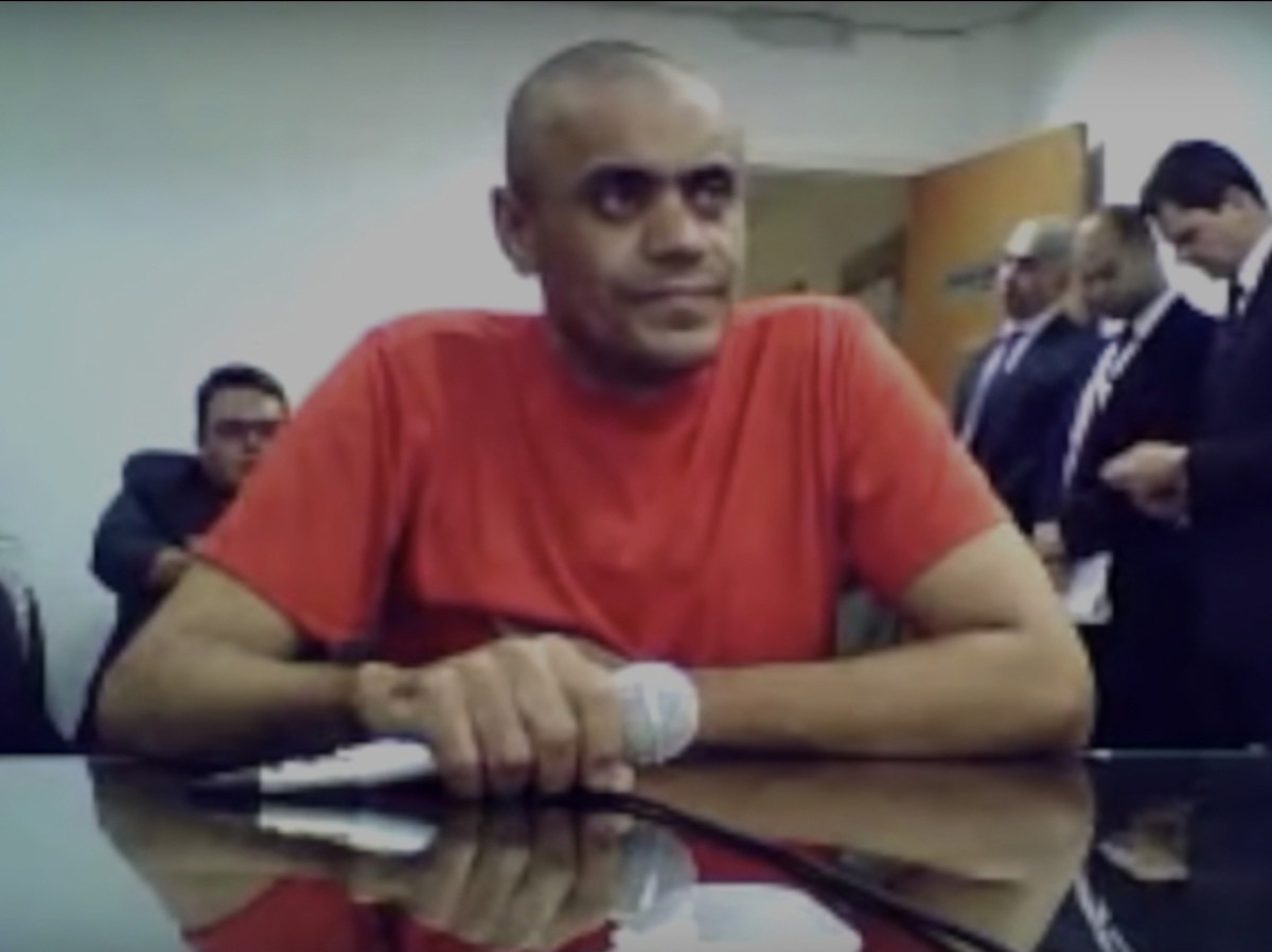STJ julga quebra de sigilo do advogado de Adélio Bispo, autor da facada em Bolsonaro