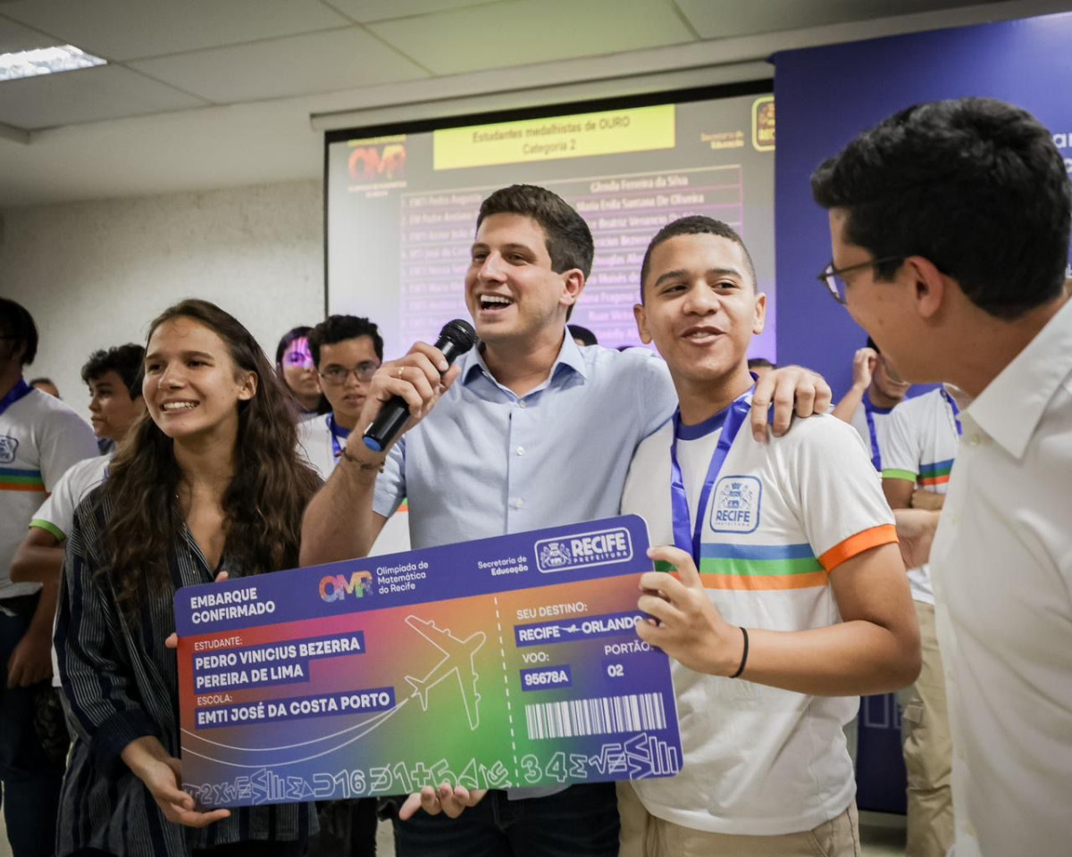Premiação da Olimpíada de Matemática do Recife (OMR) reúne estudantes vencedores