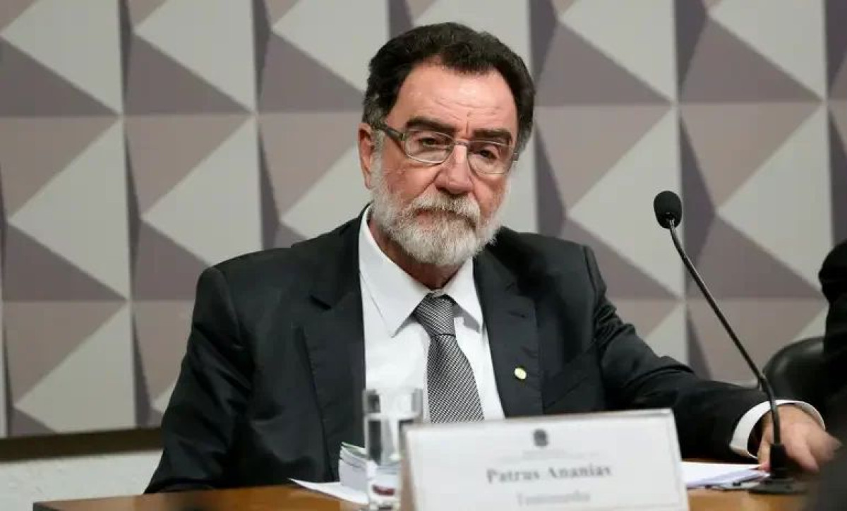 PSB tenta definir Josué Gomes como vice de Patrus Ananias em Minas