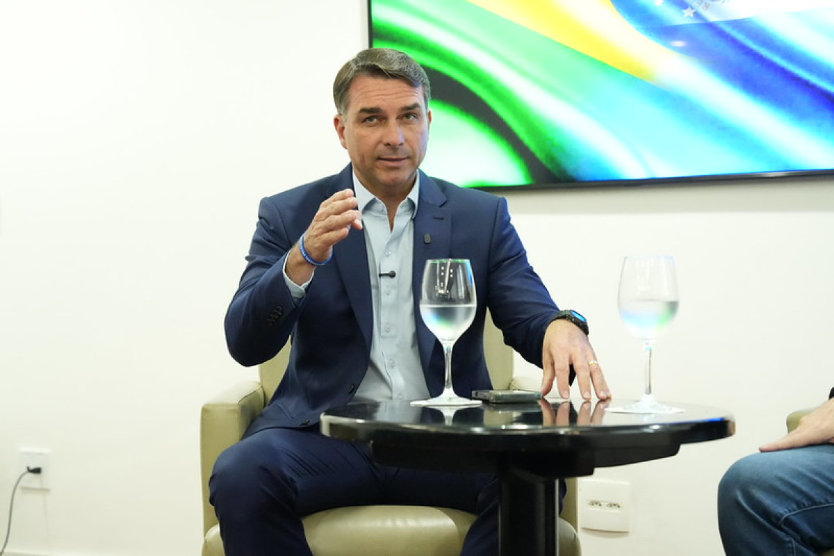 ‘Se preparem! Vou declarar PCC, CV e milícias como terroristas’, diz Flávio