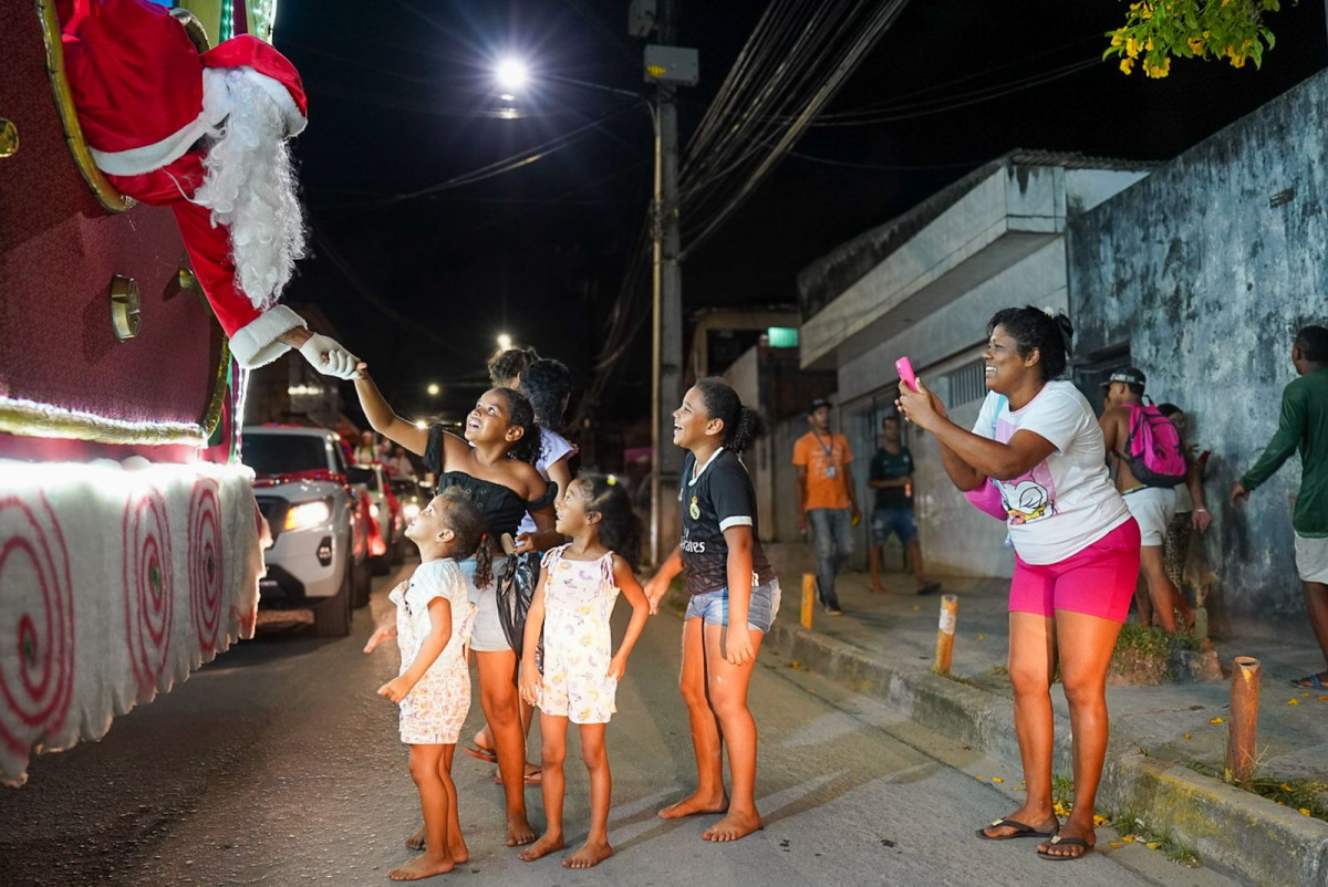 Jaboatão abre programação natalina com inauguração da iluminação especial e calendário de Cantatas em toda a cidade