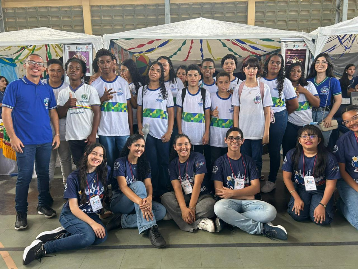 Alunos das Escolas Reunidas de Buenos Aires participam de projeto inovador sobre Pernambuco