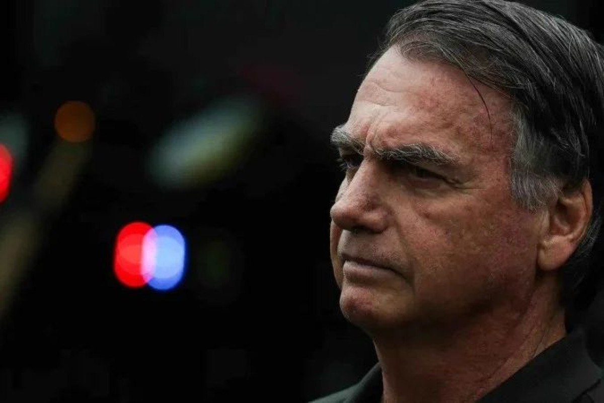 Bolsonaro segue sem previsão de alta, diz boletim