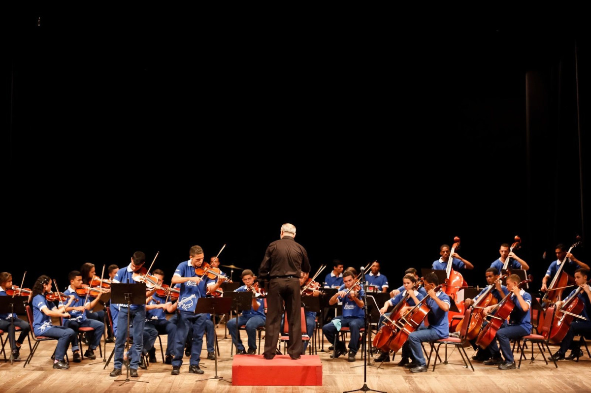 Recife promove primeiro concerto flutuante da Orquestra Criança Cidadã nos dias 13 e 16