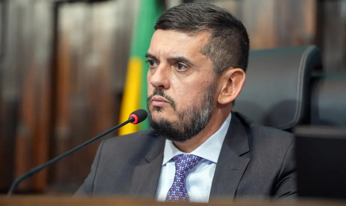 Reunião da CCJ da Alerj para avaliar prisão de Bacellar é adiada