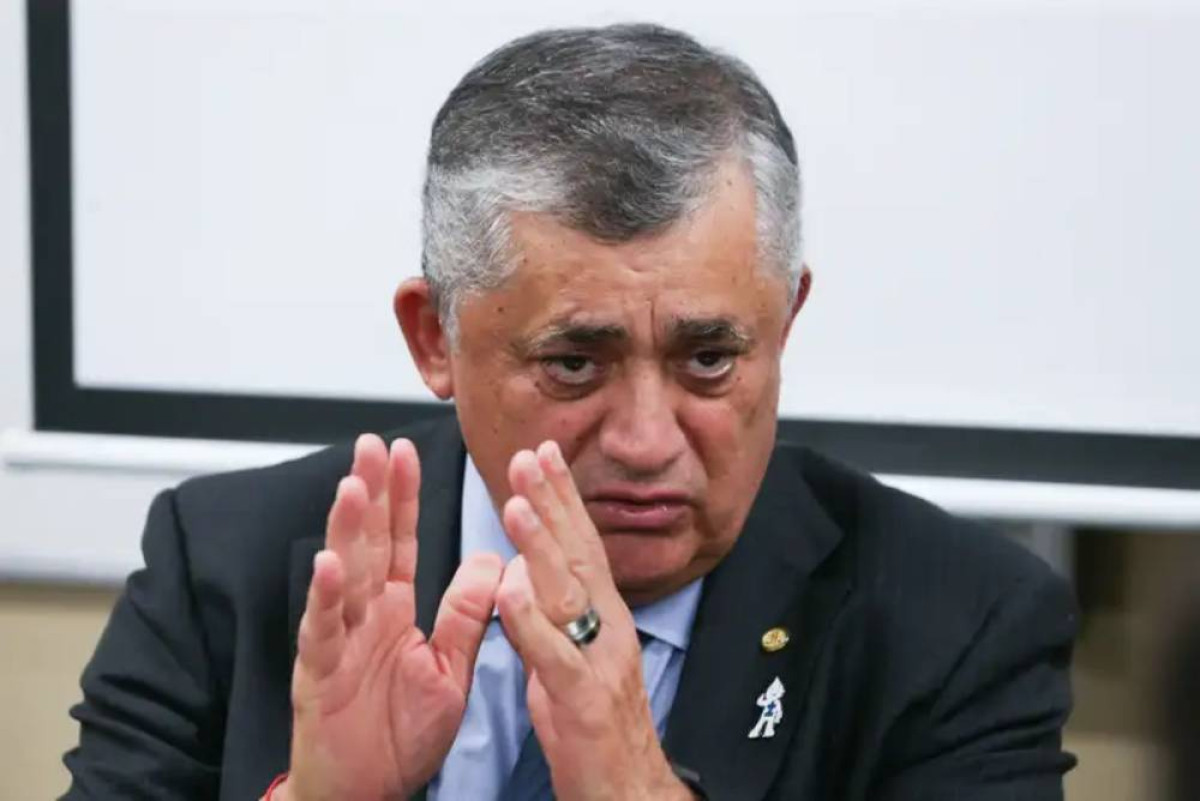 Ministro critica juros altos e diz que Lula debaterá tema