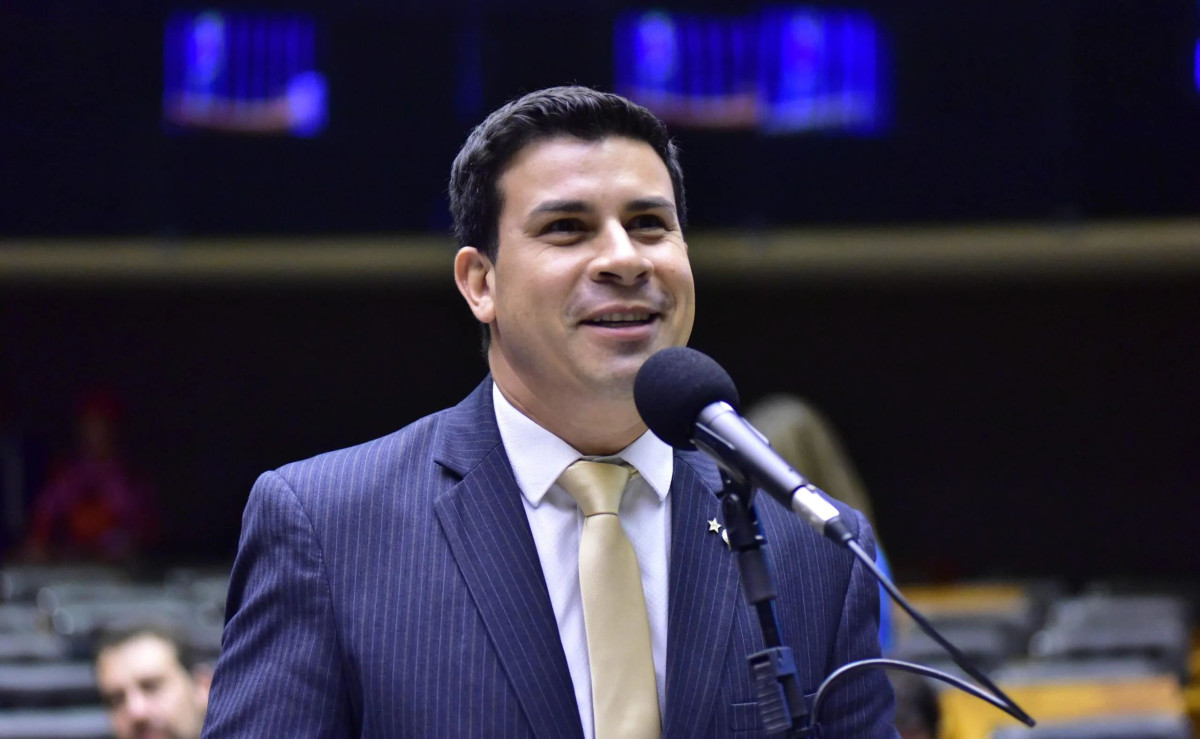 Carlos Veras alia atuação parlamentar, defesa da agricultura familiar e articulação política em Pernambuco