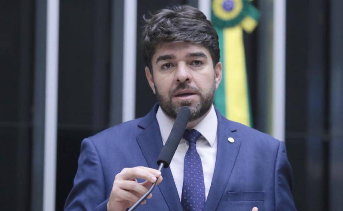 Deputado cobra MEC após resultado negativo do Enamed
