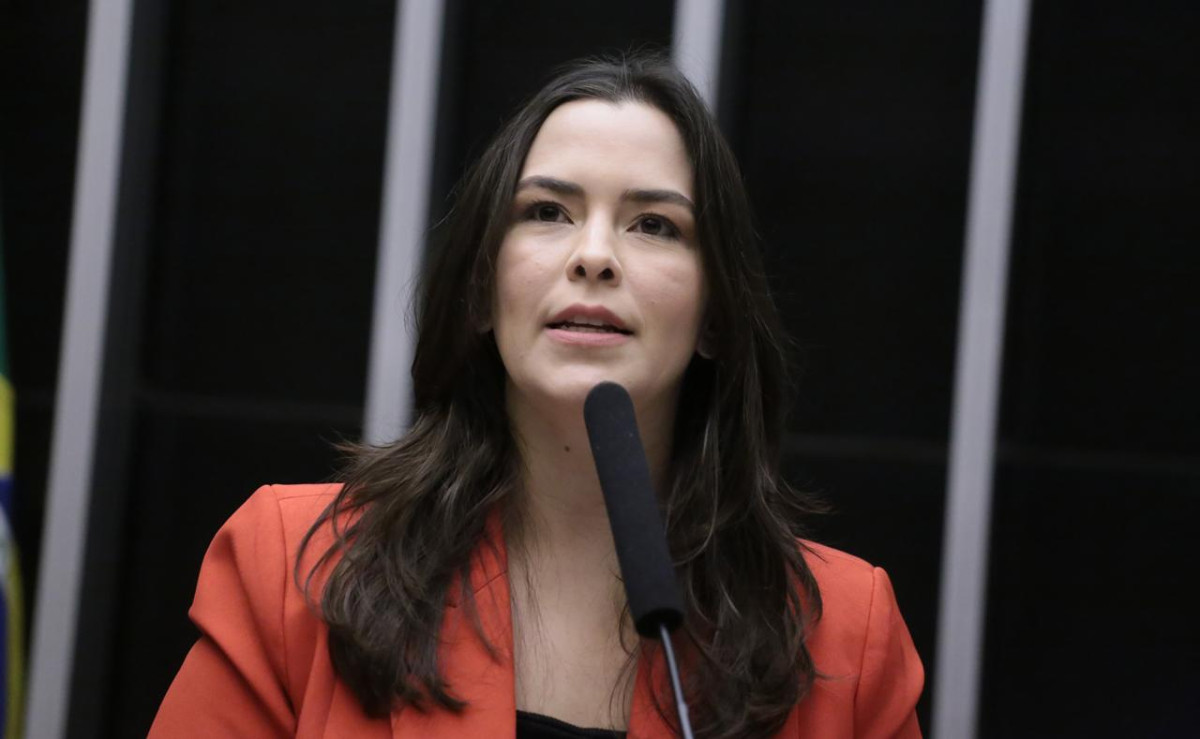 Projeto aprovado na Câmara dos Deputados prevê pensão maior quando um dos pais é ausente