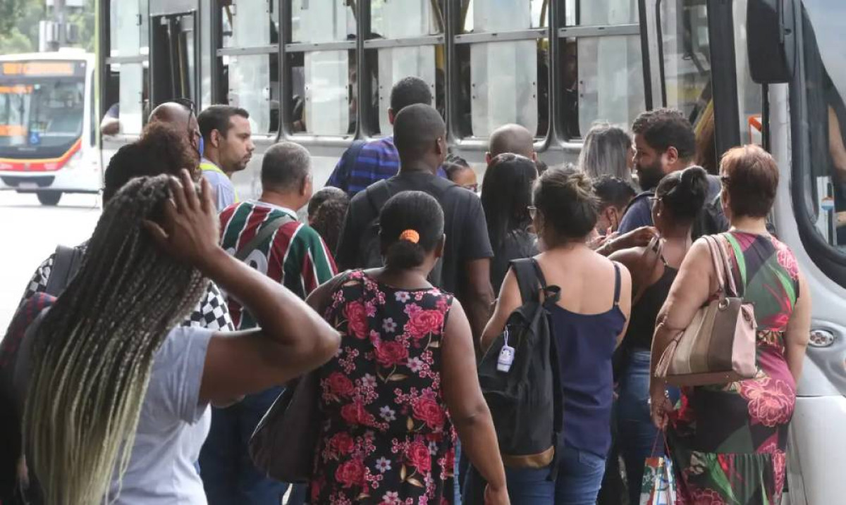 Centro-Oeste lidera renda média mensal no país em 2025