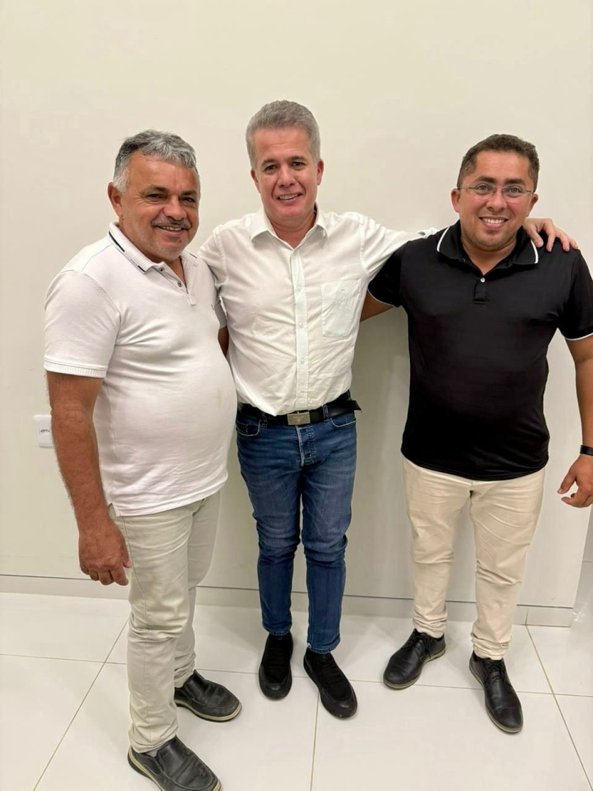 Ampliando bases, Edson Vieira recebe o apoio dos vereadores Ferreirinha e Doutor de Toritama