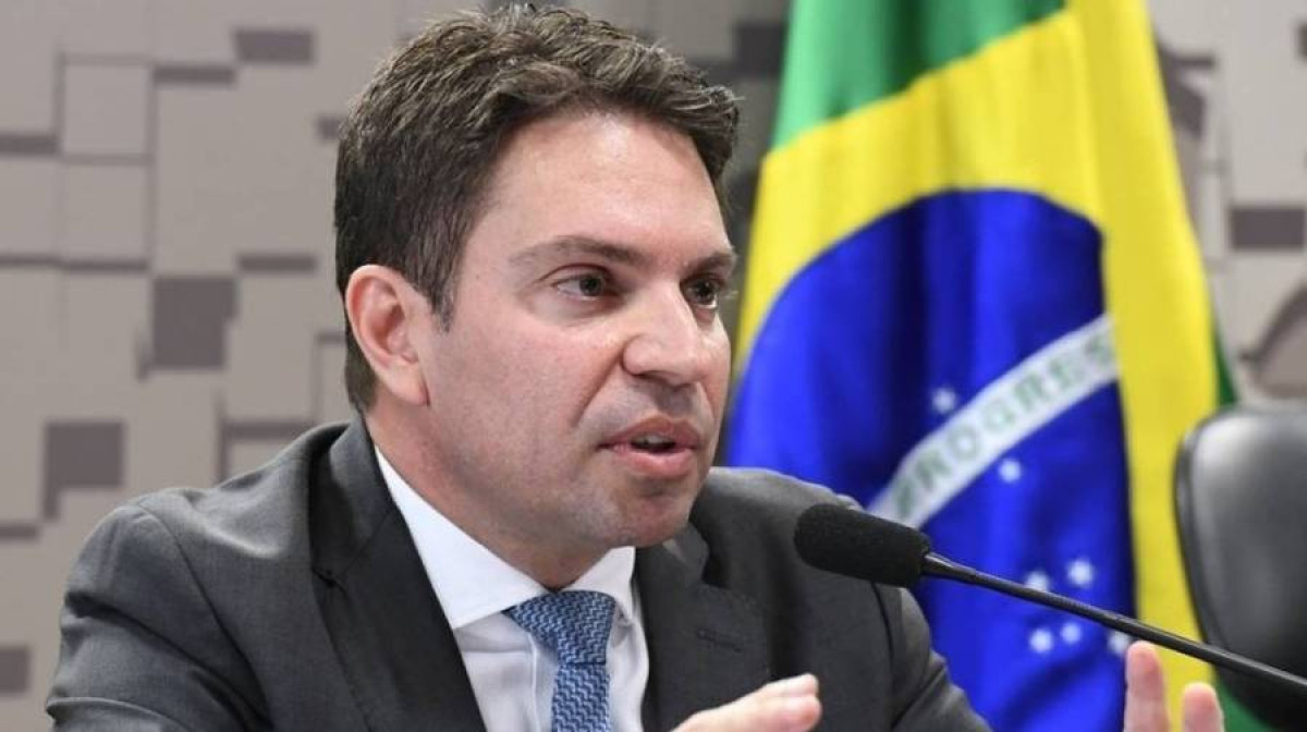 Ramagem acusa Moraes de coação em delação de Mauro Cid