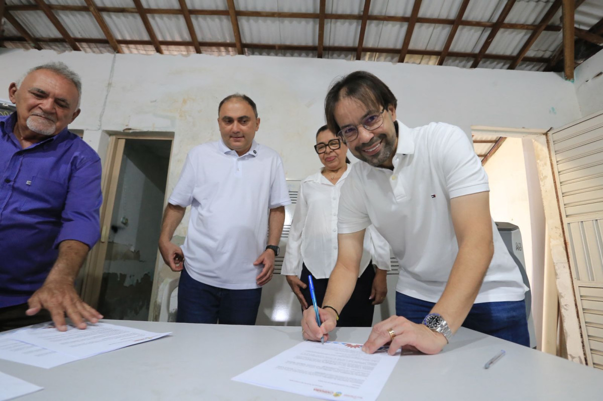 Deputado Diogo Moraes participa de mutirão de entregas e reforça compromisso com o desenvolvimento de Carnaíba