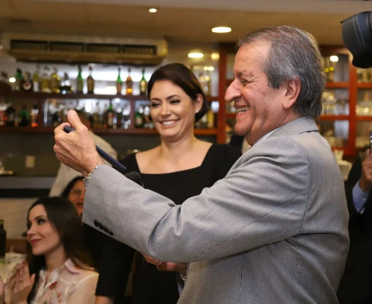 Michelle Bolsonaro se reúne com Valdemar para definir candidatura ao Senado