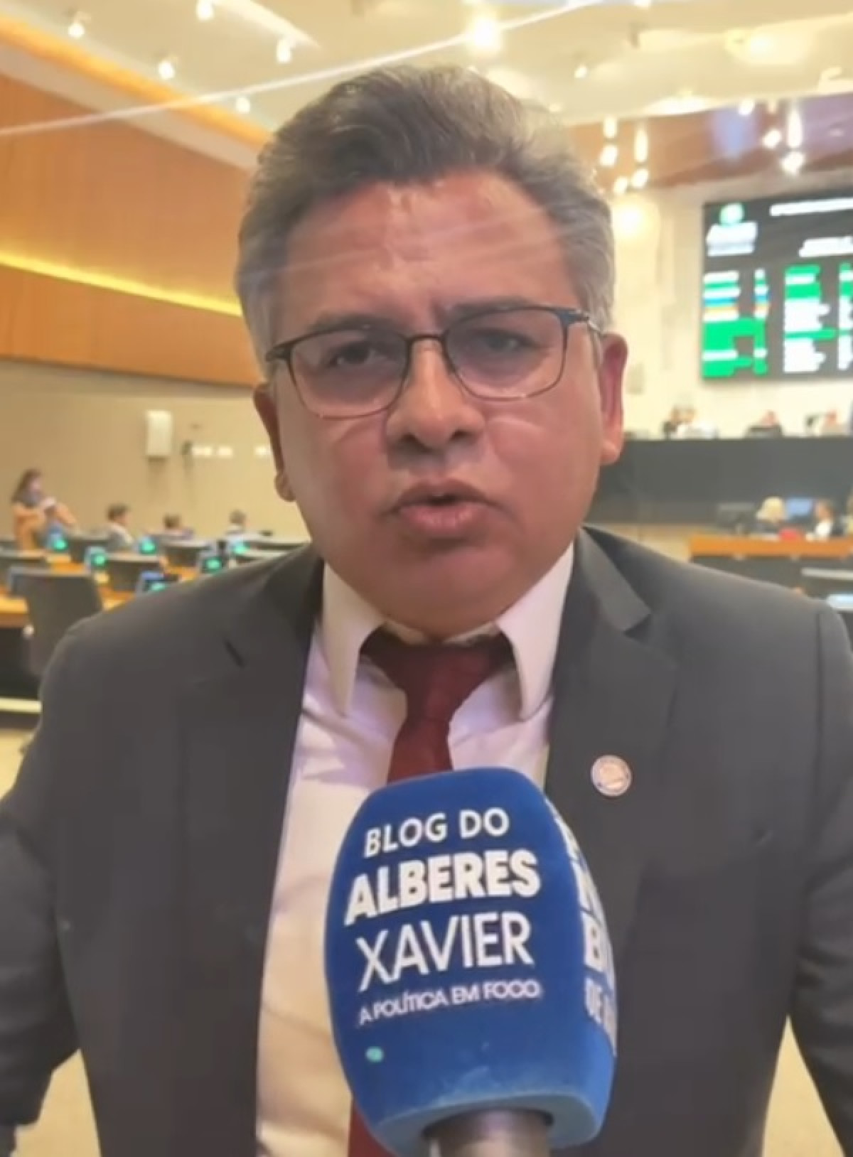 Doriel Barros cobra diálogo e critica travamento da LOA em Pernambuco