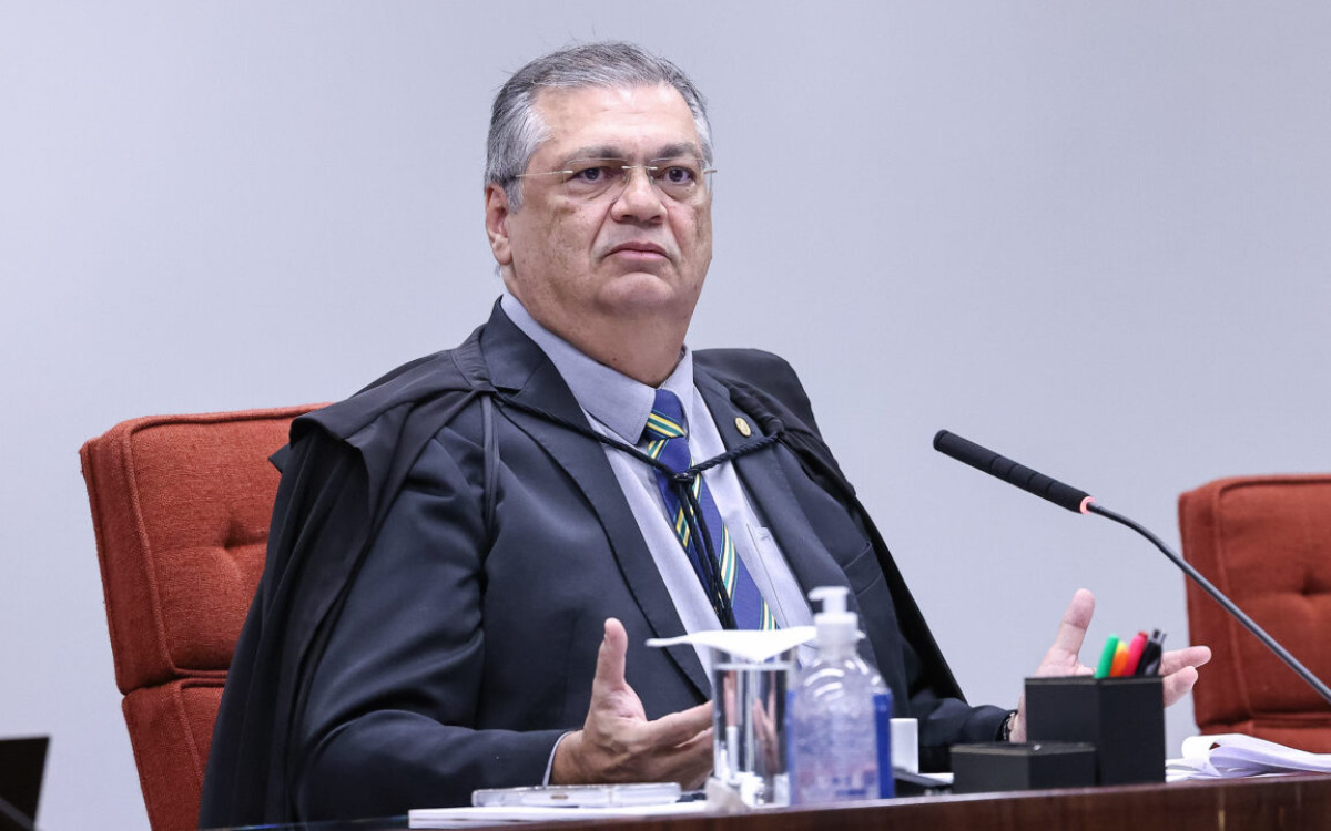Justiça condena jornalista a prisão por chamar Dino de “governador vagabundo”