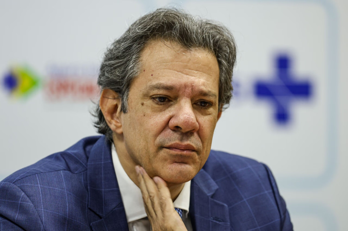 Tarcísio venceria Haddad no primeiro turno, indica Paraná Pesquisas