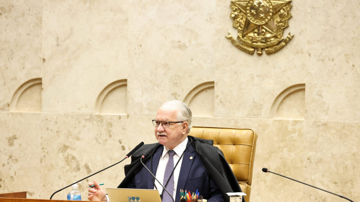 Fachin retira Mendonça do inquérito das fake news