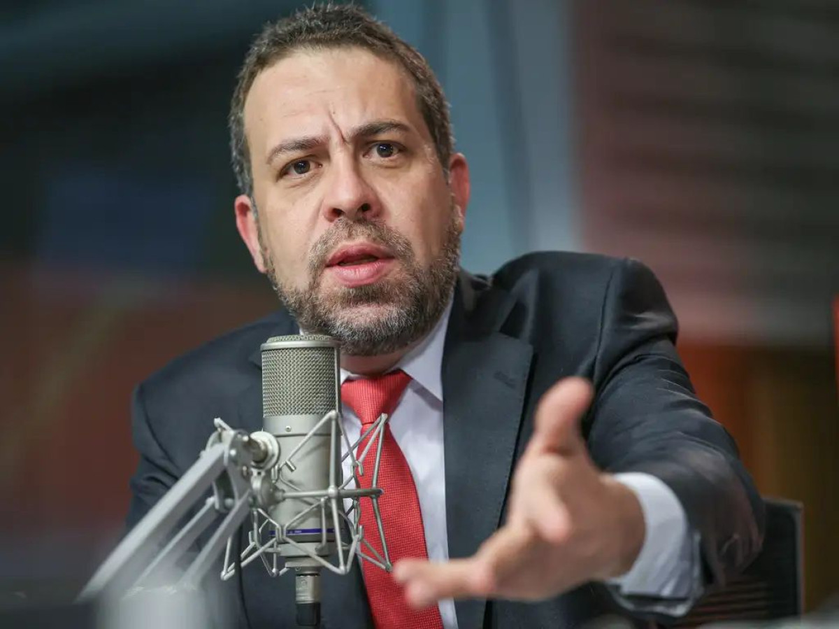 Boulos apoia críticas de Erika Hilton à divisão do fundo eleitoral do PSOL