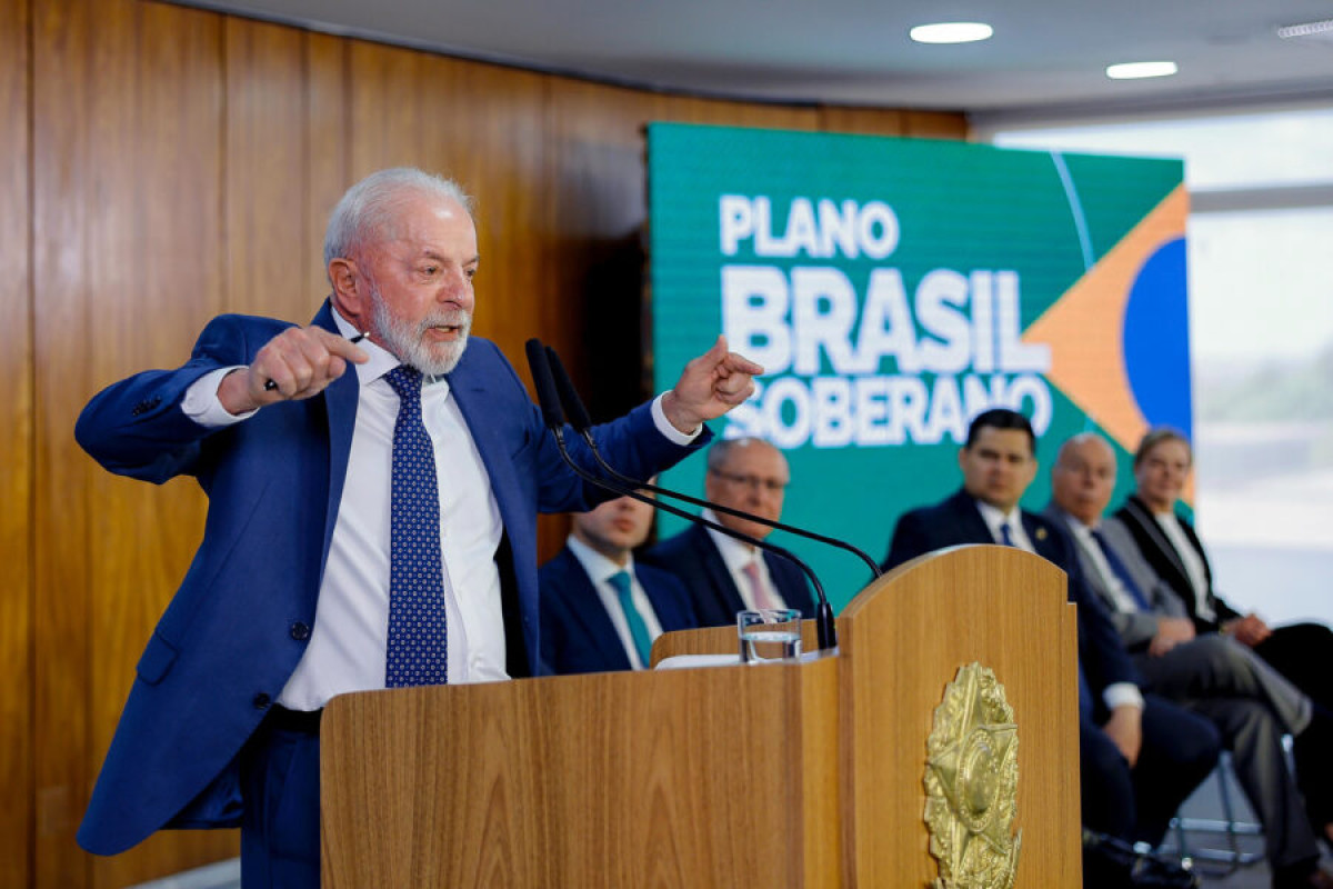 Lula reage a tarifa dos EUA e chama filhos de Bolsonaro de “traidores”