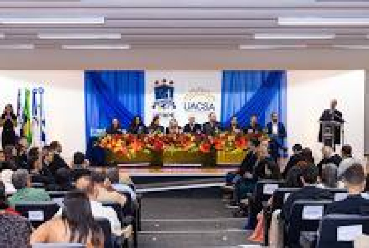 Câmara do Cabo prestigia momento histórico com primeira colação de grau da UACSA/UFRPE realizada no município