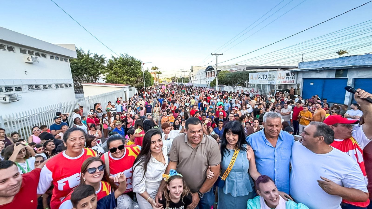 Prefeito Israel Ferreira realiza grande festa para as crianças em Vertentes