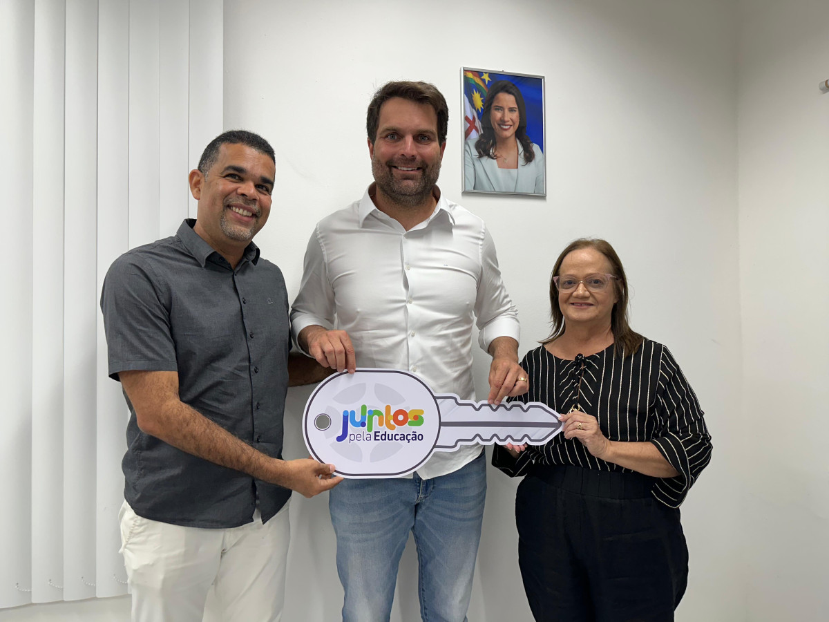 Paudalho recebe novos ônibus escolares para fortalecer o transporte da Rede Municipal de Ensino