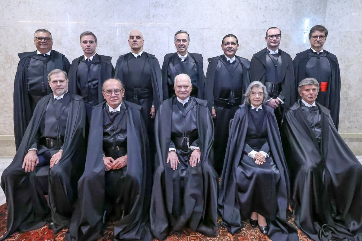 Brasil difere de outros países ao julgar ministros do STF