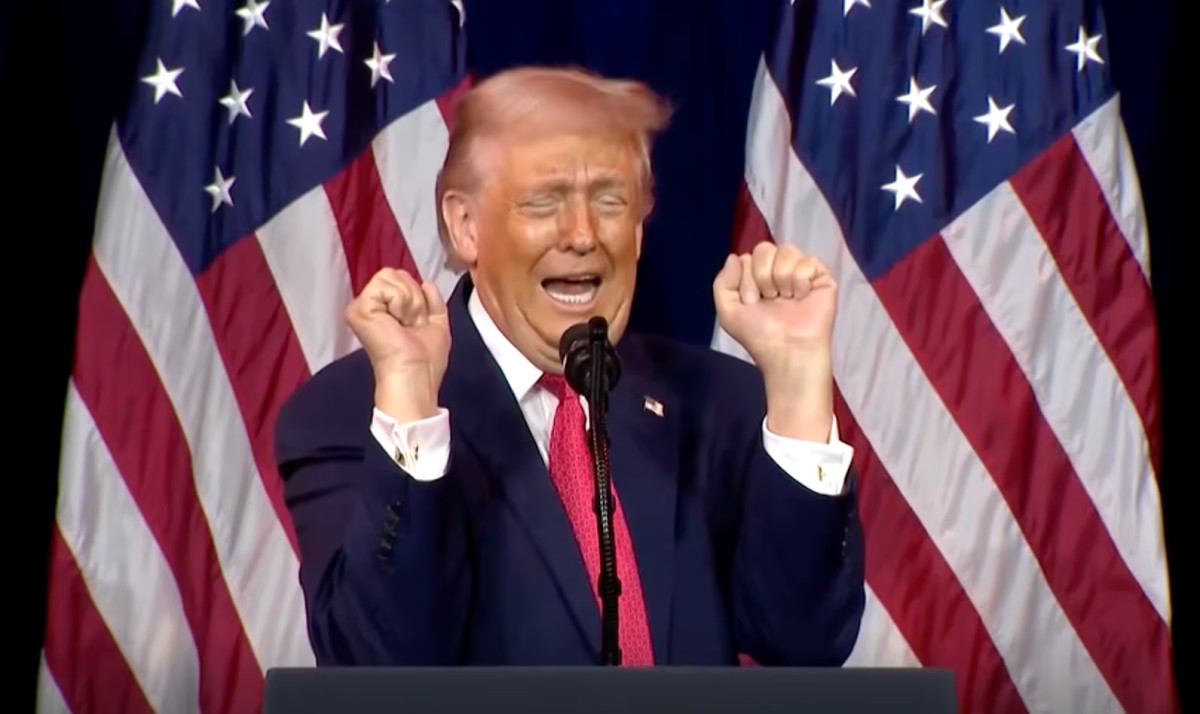 Trump celebra Mês da História Negra após vídeo racista