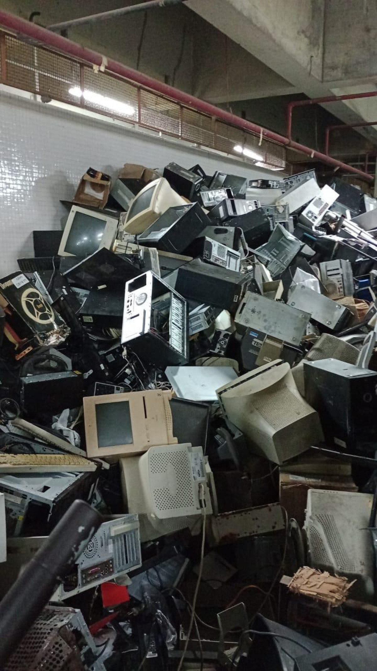 Mutirão Pré-COP 30 arrecada 150 toneladas de lixo eletrônico em menos de uma semana e reforça liderança do Brasil em sustentabilidade digital