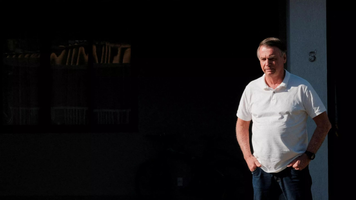 Acórdão do STF permite que Moraes determine prisão de Bolsonaro já na próxima semana