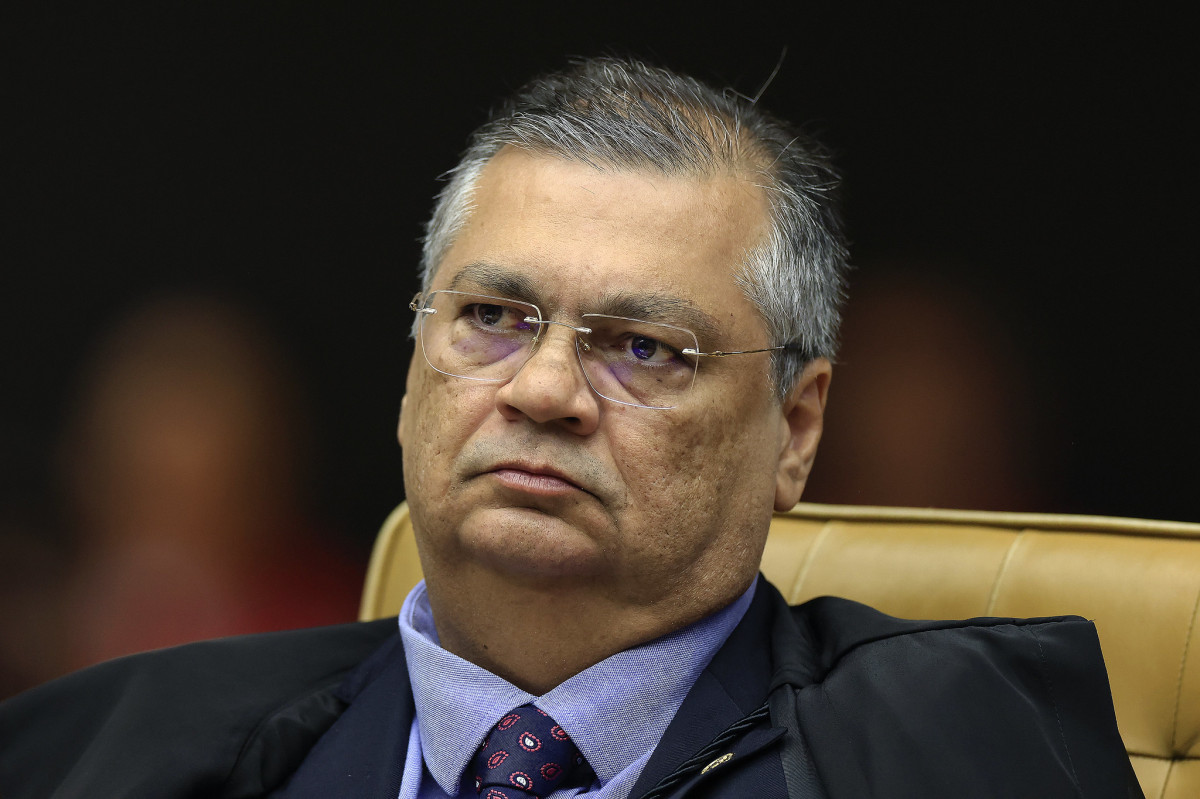 Dino cobra aceleração de auditorias sobre emendas da saúde